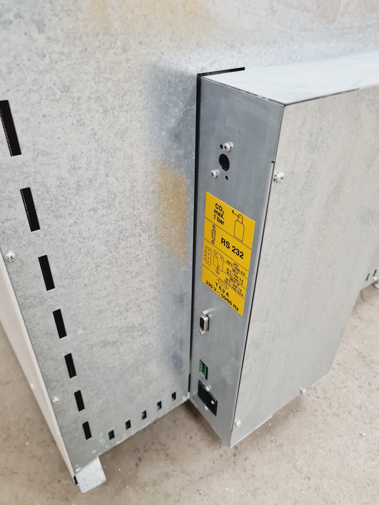 Image of Heraeus Hera Cell 150 Lab Incubator Faulty - No CO2 Filter Port - Spares/Repairs