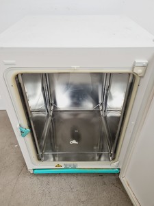 Thumbnail image of Heraeus Hera Cell 150 Lab Incubator Faulty - No CO2 Filter Port - Spares/Repairs