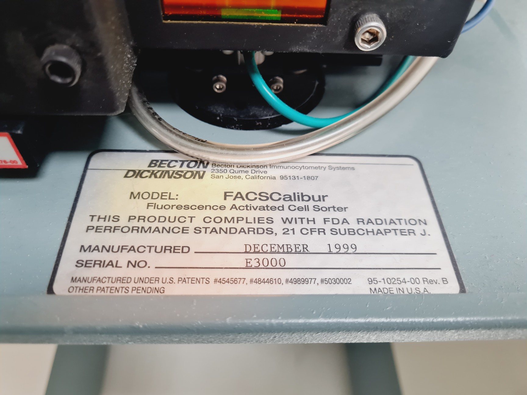 Image of BD FACSCalibur Flow Cytometer + Transformer Lab