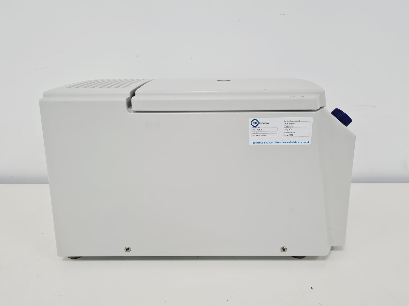 Image of Eppendorf 5415 R Refrigerated Benchtop Centrifuge w/  F-45-24-11 Rotor Lab