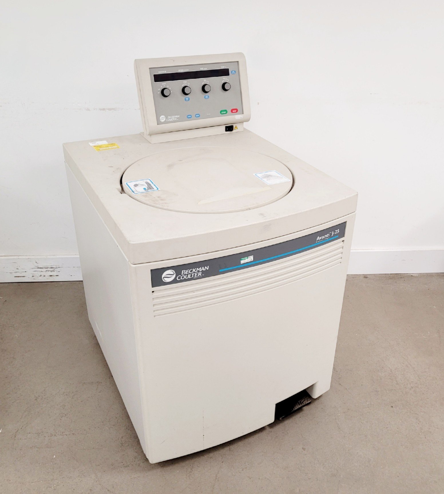 Image of Beckman Coulter Avanti J-25 Centrifuge Lab Spares/Repairs