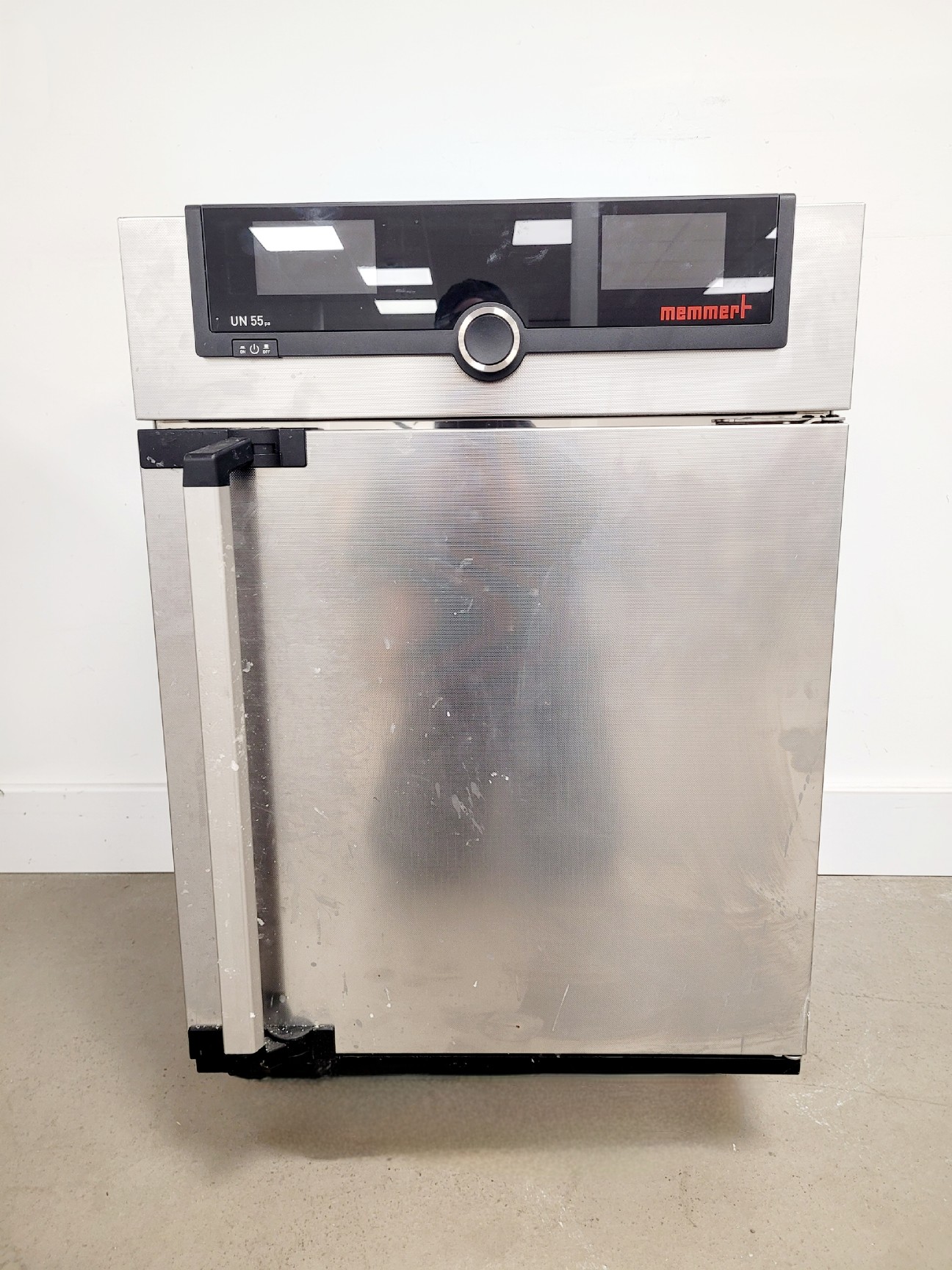 Image of Memmert UN 55 PA Laboratory Oven Lab