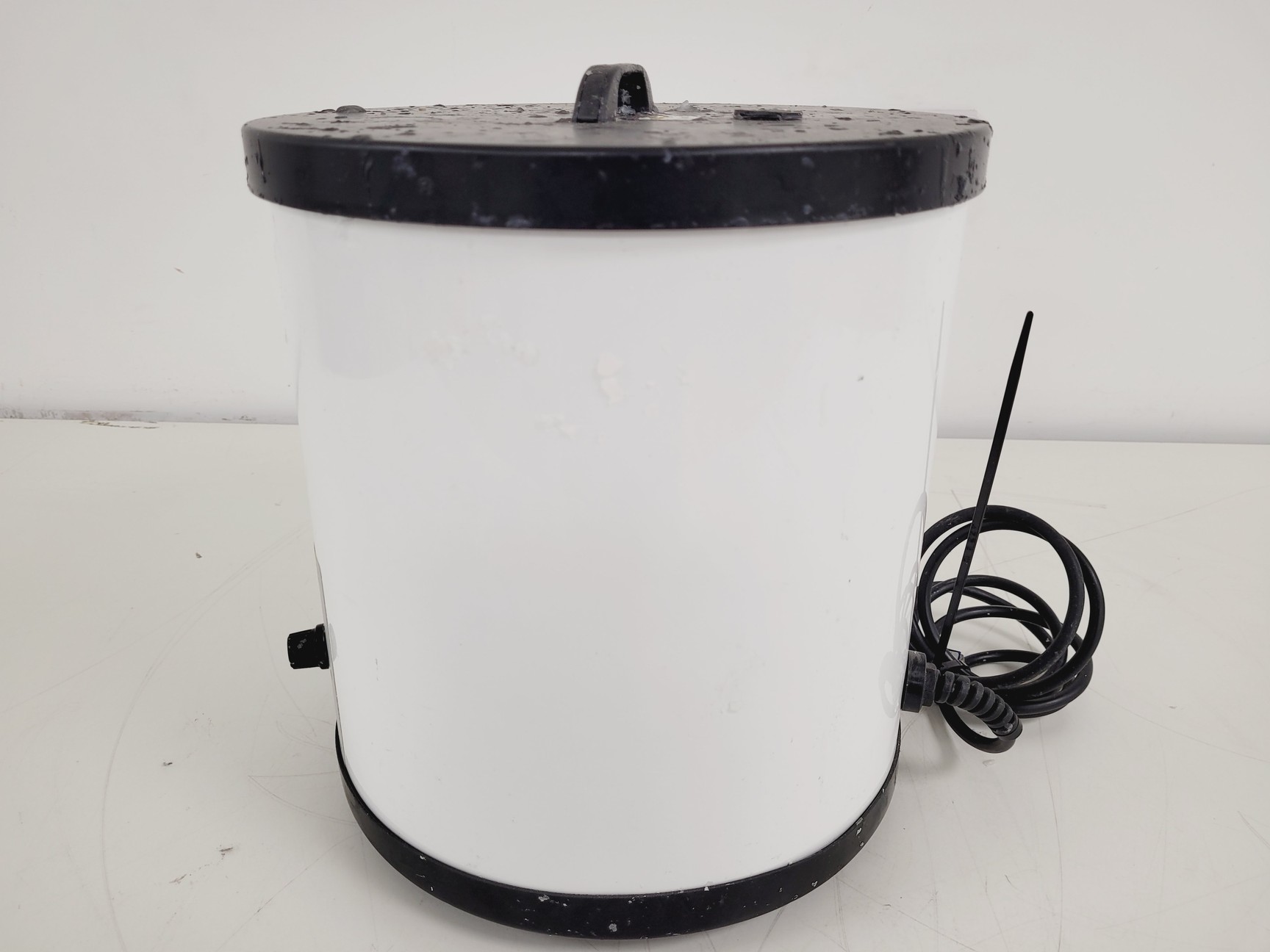 Image of ElectroThermal Wax Dispenser MH8523B Lab