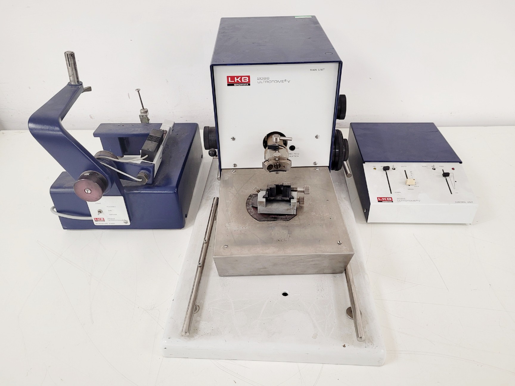 Image of LKB Bromma 2088 Ultrotome V Microtome Lab