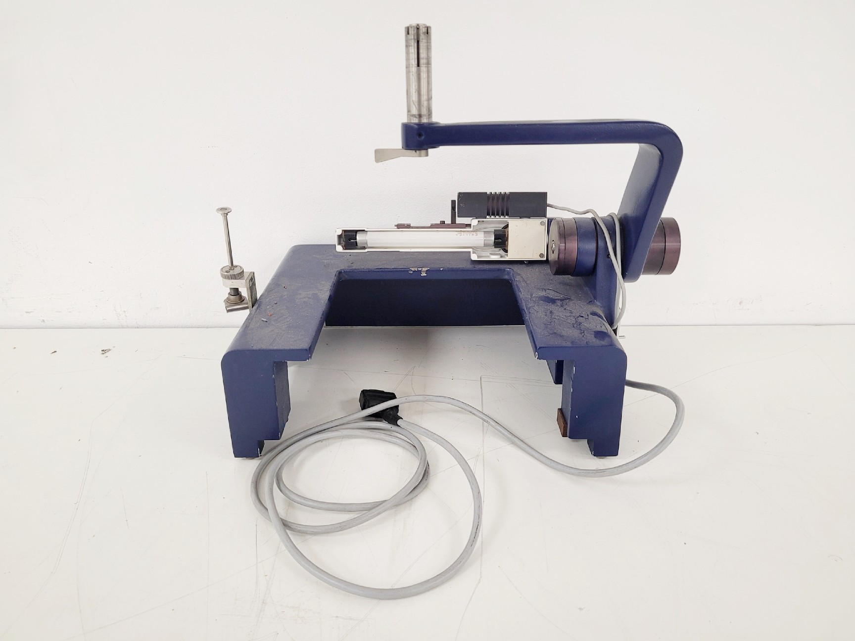 Image of LKB Bromma 2088 Ultrotome V Microtome System Lab