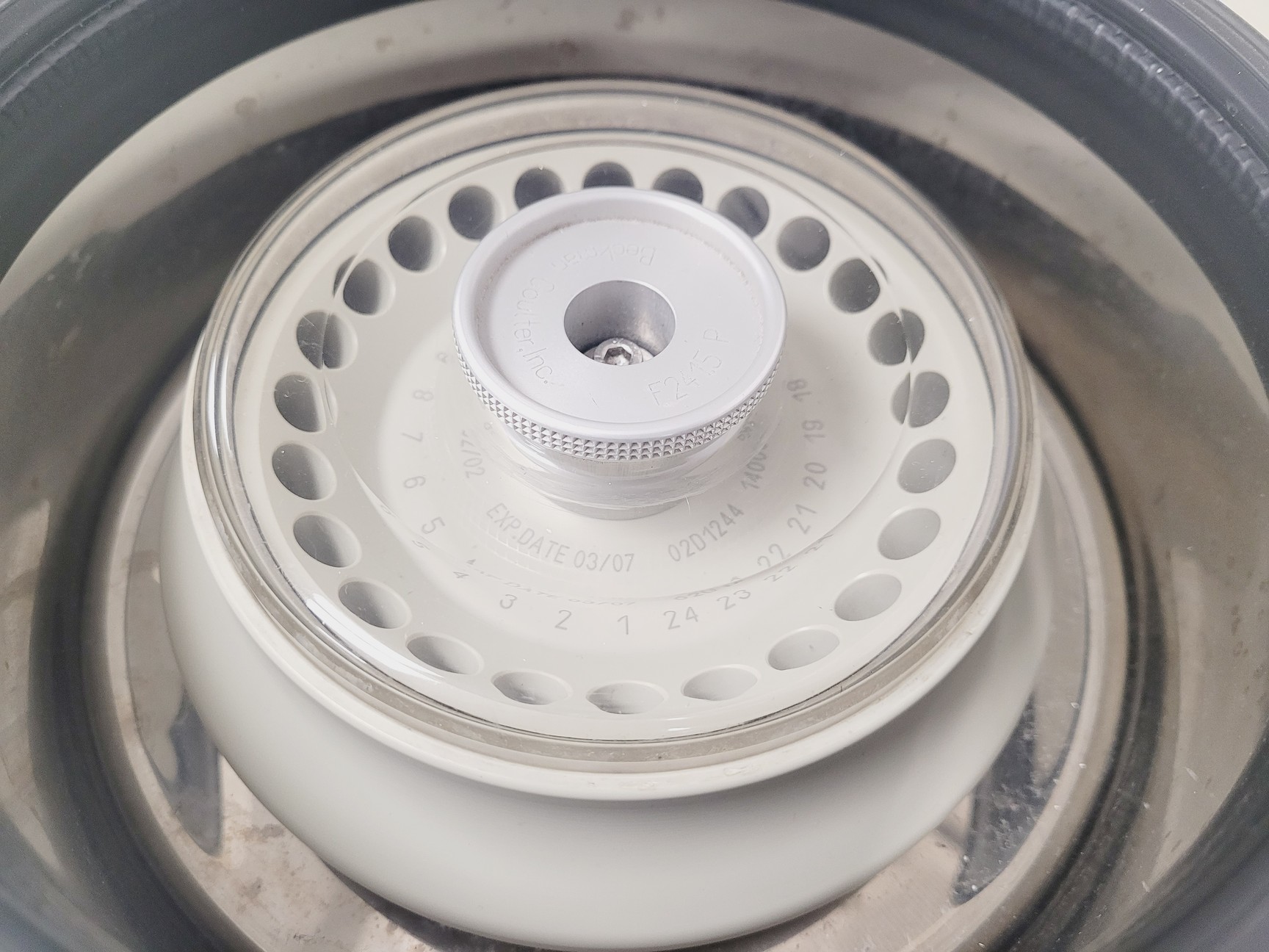 Image of Beckman Coulter Microfuge 22R Centrifuge Lab Spares/Repairs