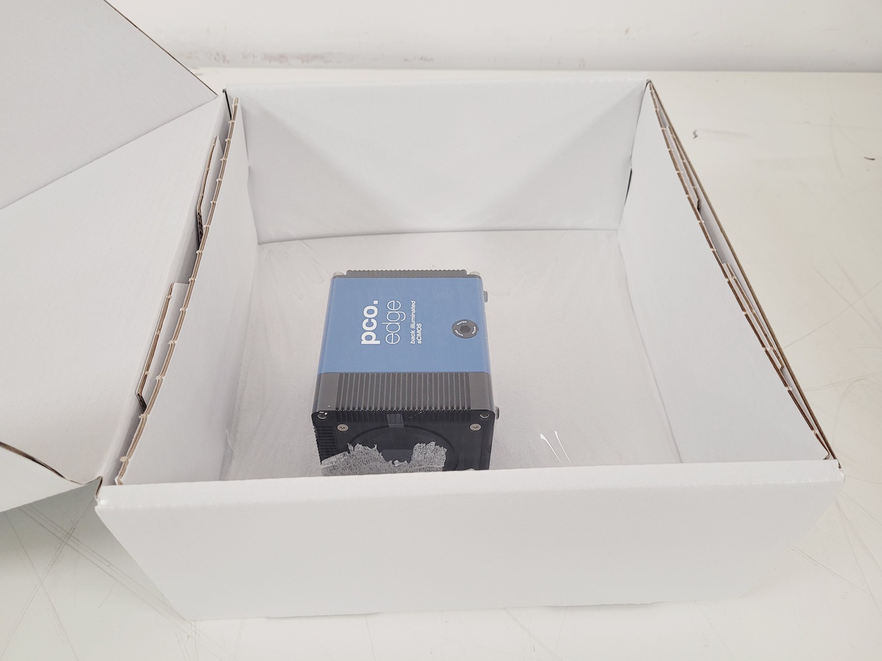 Image of PCO. EDGE.4.2 Bi. USB : Back Illuminated SCMOS Camera