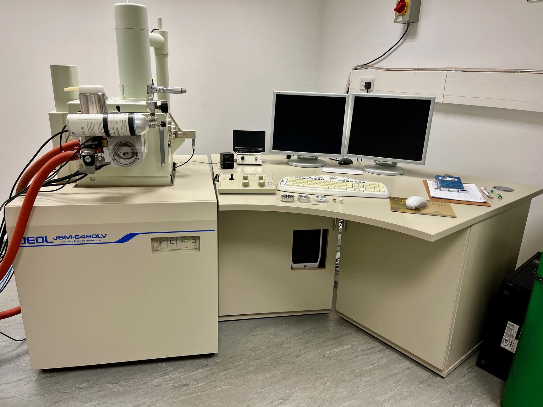 Quorum Quickloader Sem JEOL JSM 6490LV tungsten SEM with a Quorum PP7480 Cryo Stage Lab