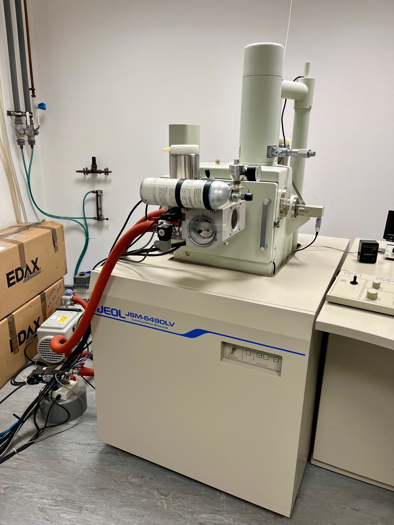 Quorum Quickloader Sem JEOL JSM 6490LV tungsten SEM with a Quorum PP7480 Cryo Stage Lab