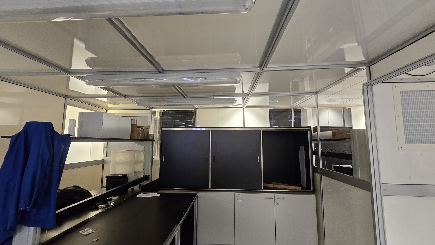 Image of Monmouth Scientific Aluminium Modular Cleanroom 6m x 4m, 3 x CAM2250 Filter Lab