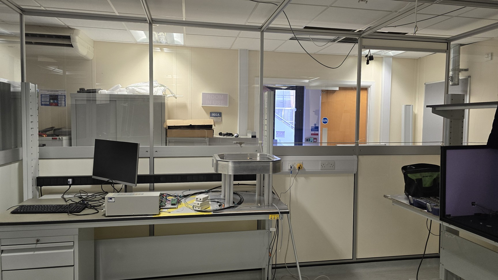 Image of Monmouth Scientific Aluminium Modular Cleanroom 6m x 4m, 3 x CAM2250 Filter Lab