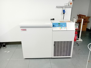 Image of Thermo Scientific Revco ULT-7150-9V Chest freezer, -150°C Lab