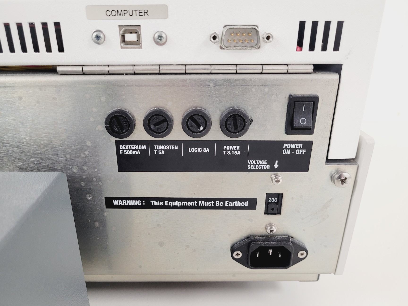 Image of Cecil Model CE 7200 Spectrometer Lab