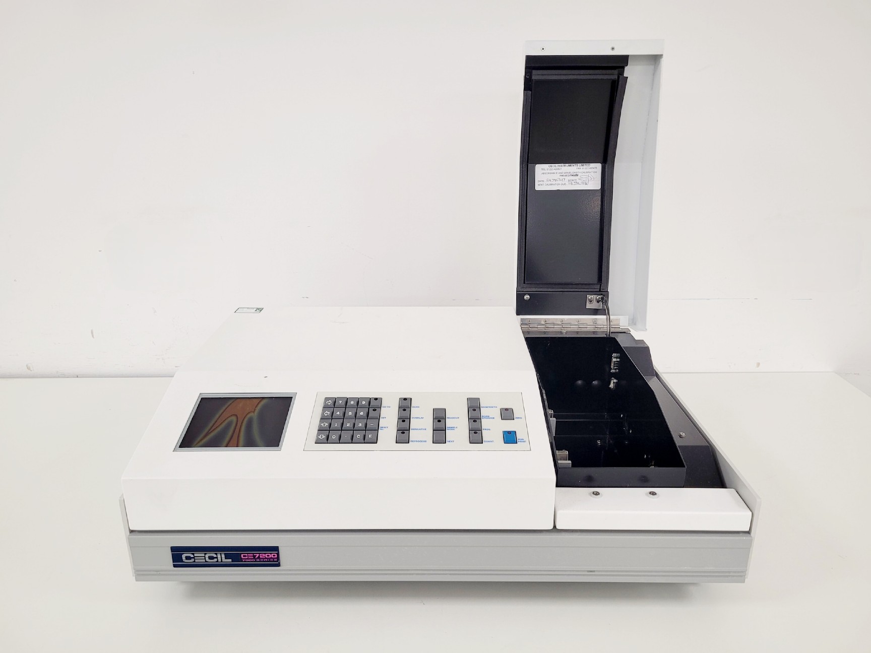 Image of Cecil Type CE 7200 Spectrometer Lab Faulty Screen