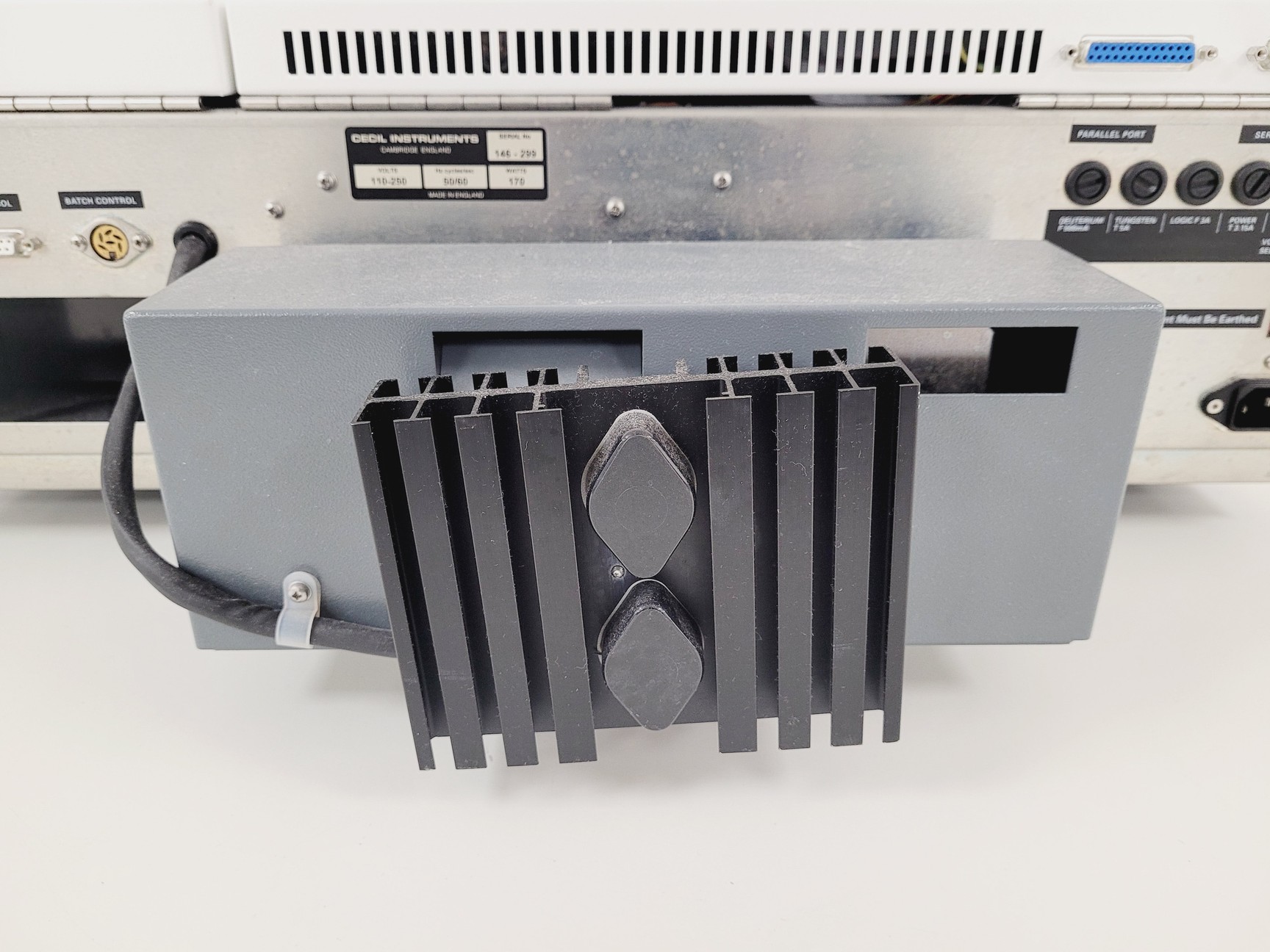 Image of Cecil Type CE 7200 Spectrometer Lab Faulty Screen