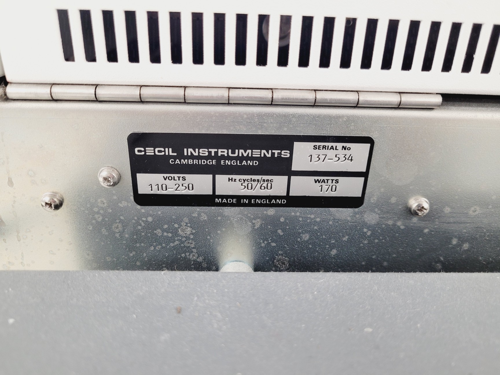 Image of Cecil CE 7200 Spectrometer Lab