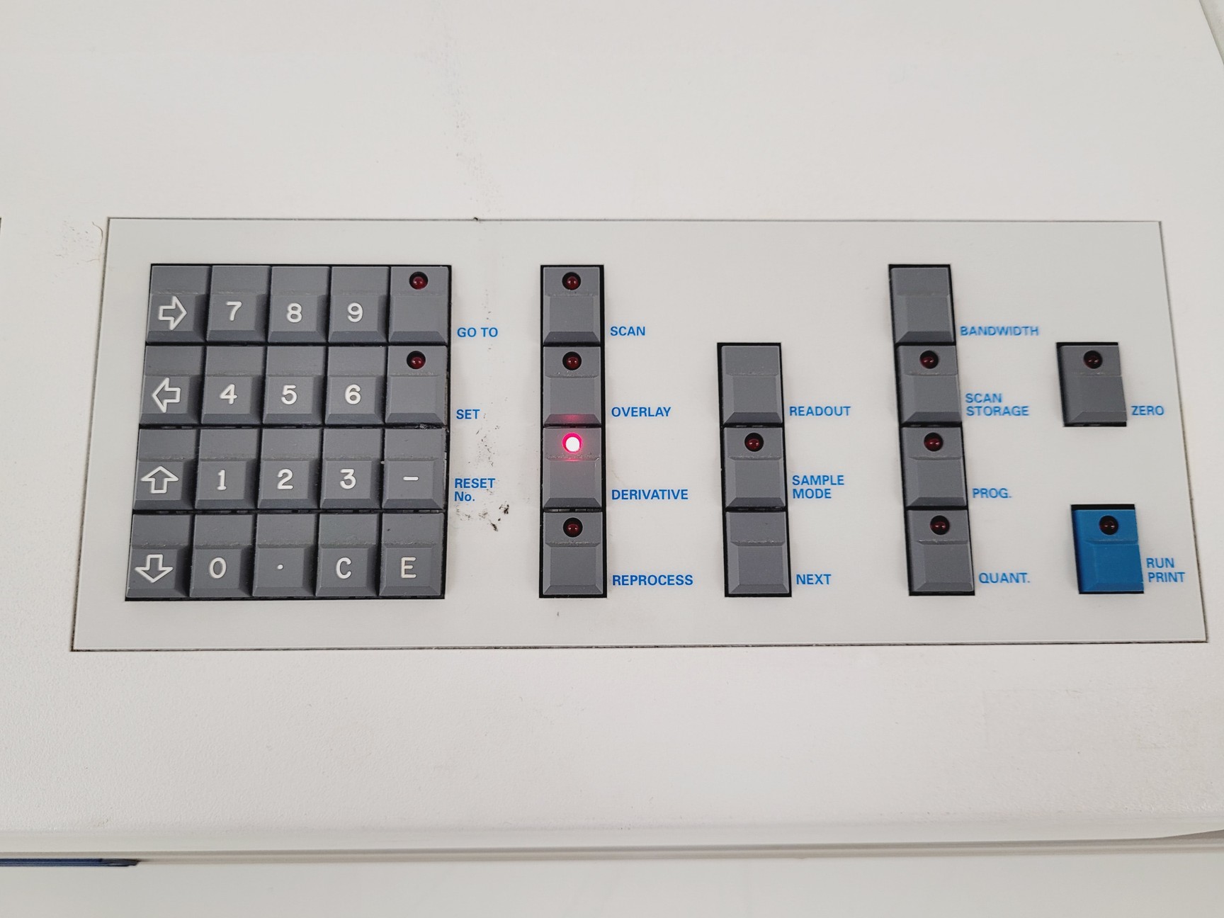 Image of Cecil Model CE 9200 Spectrometer Lab