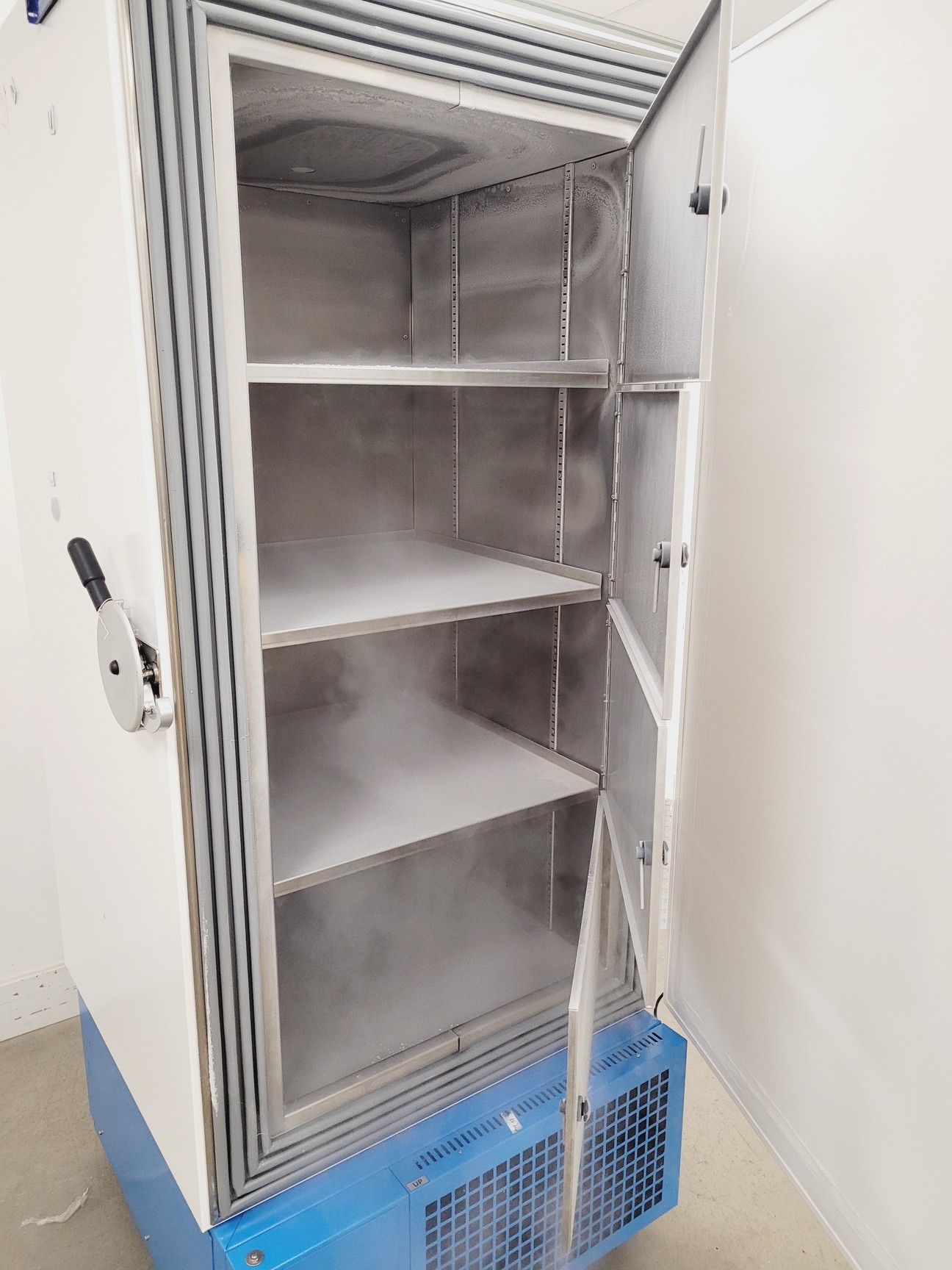 Image of Labcold ULT -80.0ºc Freezer