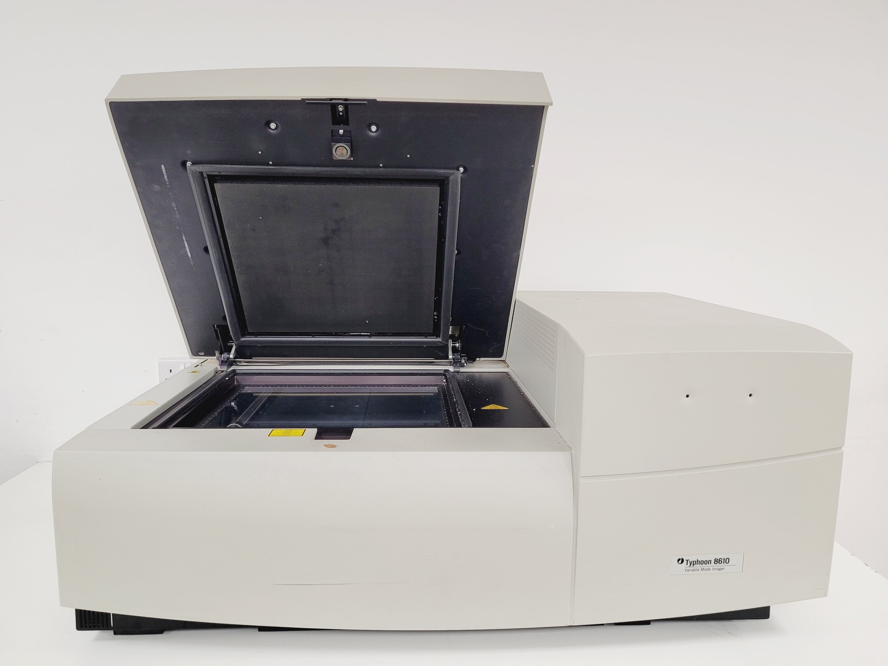 Image of Molecular Dynamics Typhoon 8610 Variable Mode Imager Lab