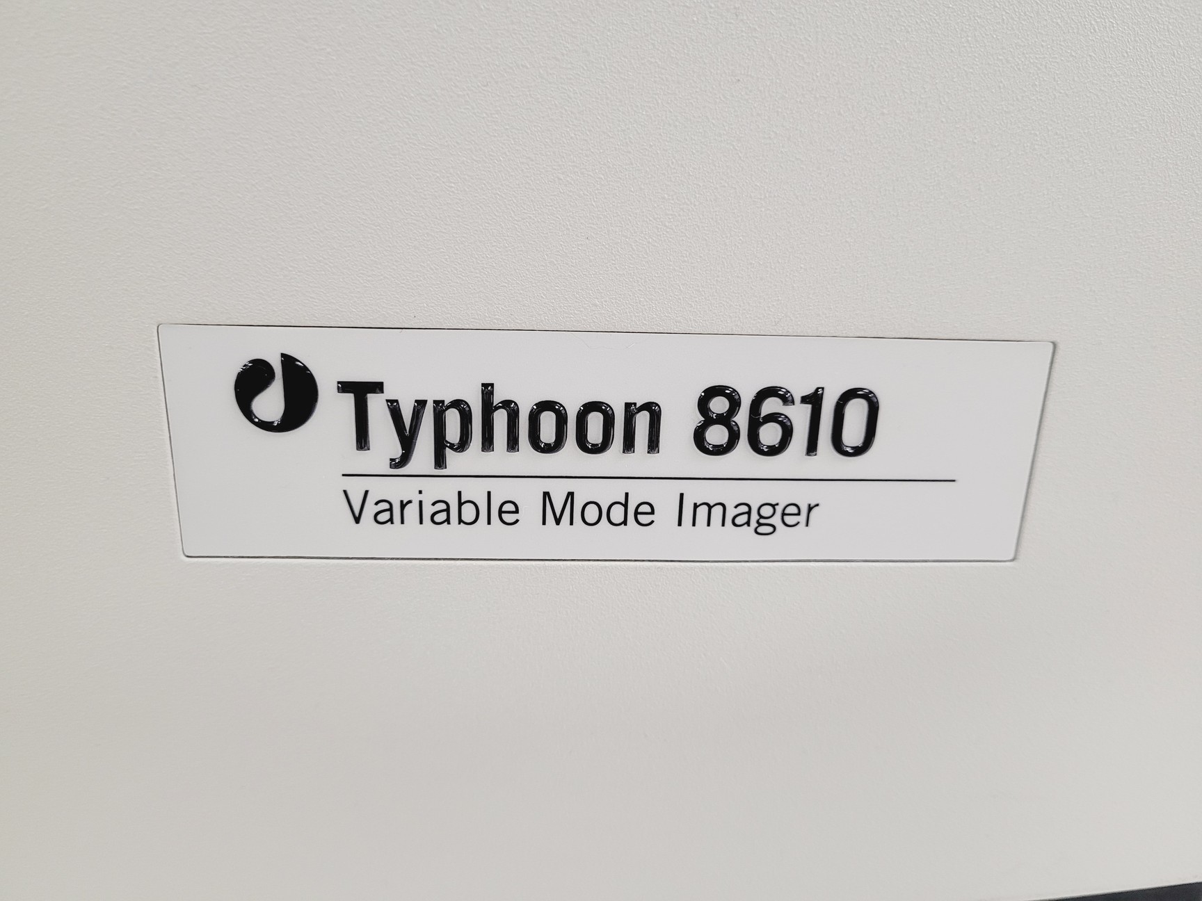 Image of Molecular Dynamics Typhoon 8610 Variable Mode Imager Lab