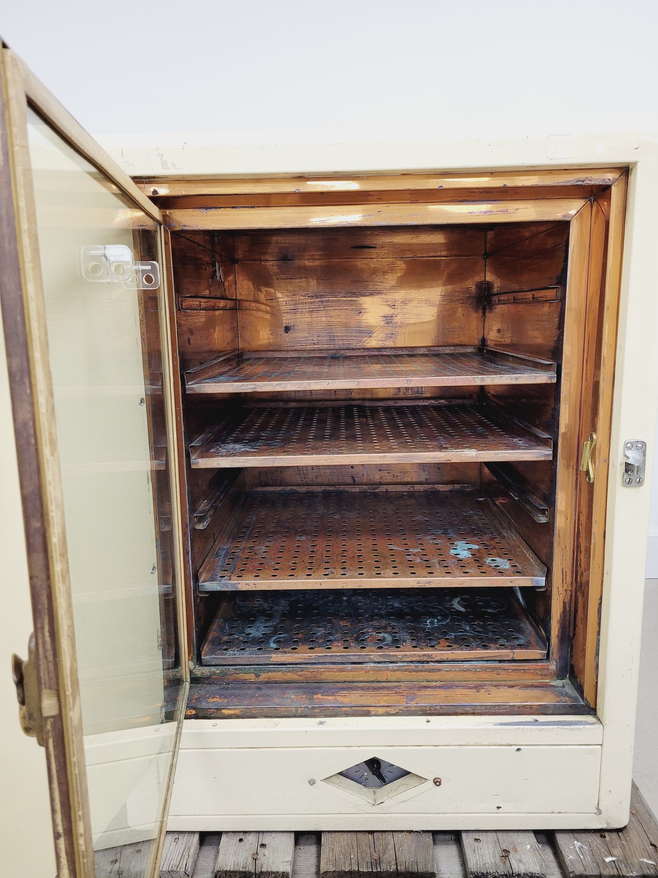 Image of Laboratory Thermal Equipment Incubator (Cream) Copper Lab