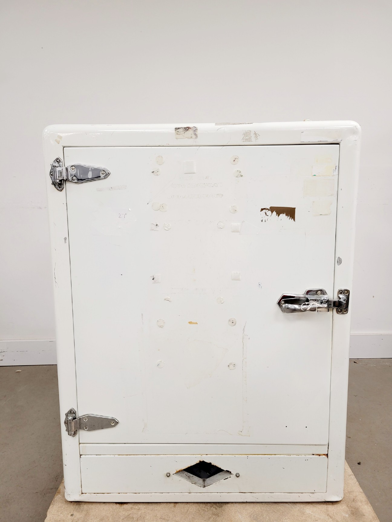 Image of Laboratory Thermal Equipment Incubator (White) Lab
