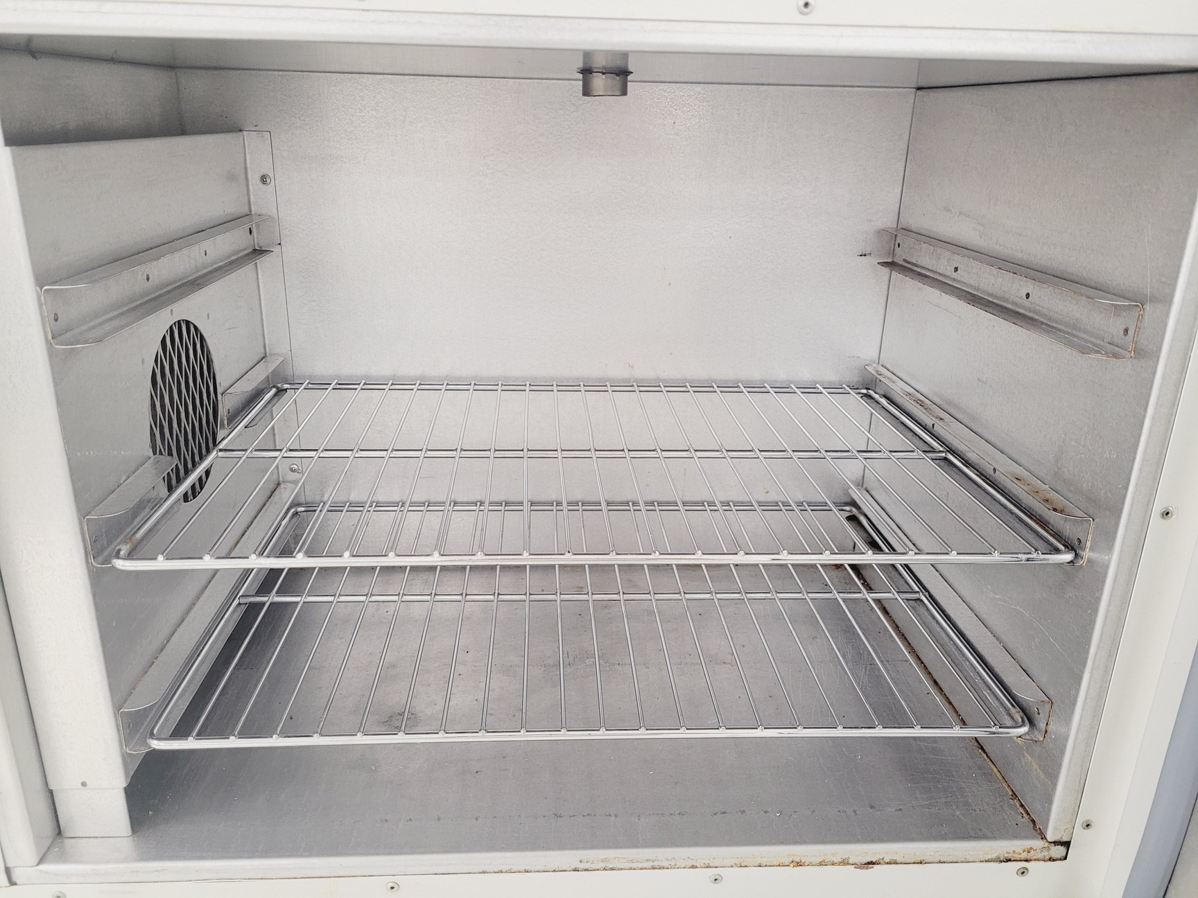 Image of GenLab Incubator Model INC60F Lab