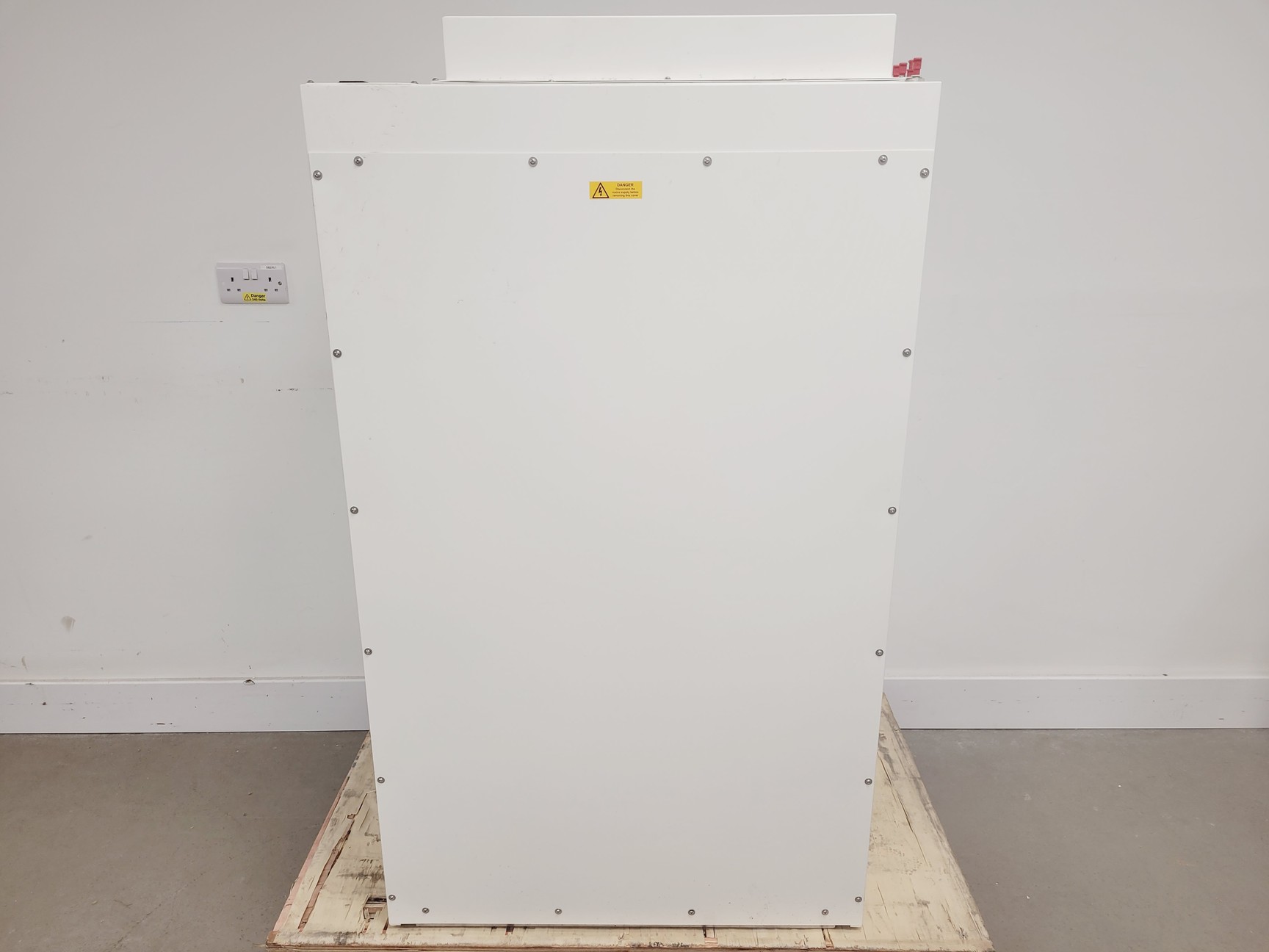 Image of Monmouth Guardian MSC T800 Fume Cabinets With Frame Lab