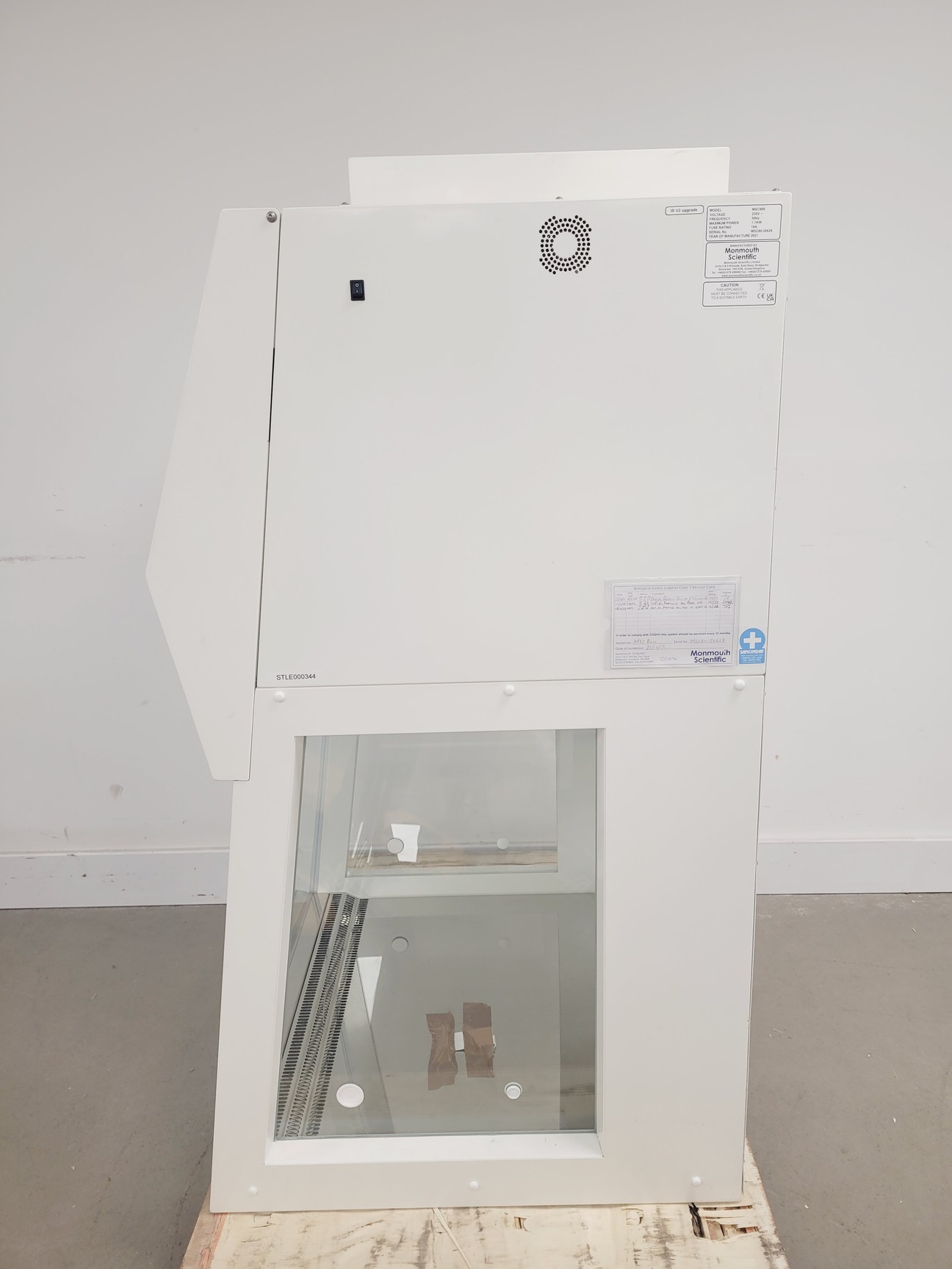 Image of Monmouth Guardian MSC T800 Fume Cabinets With Frame Lab