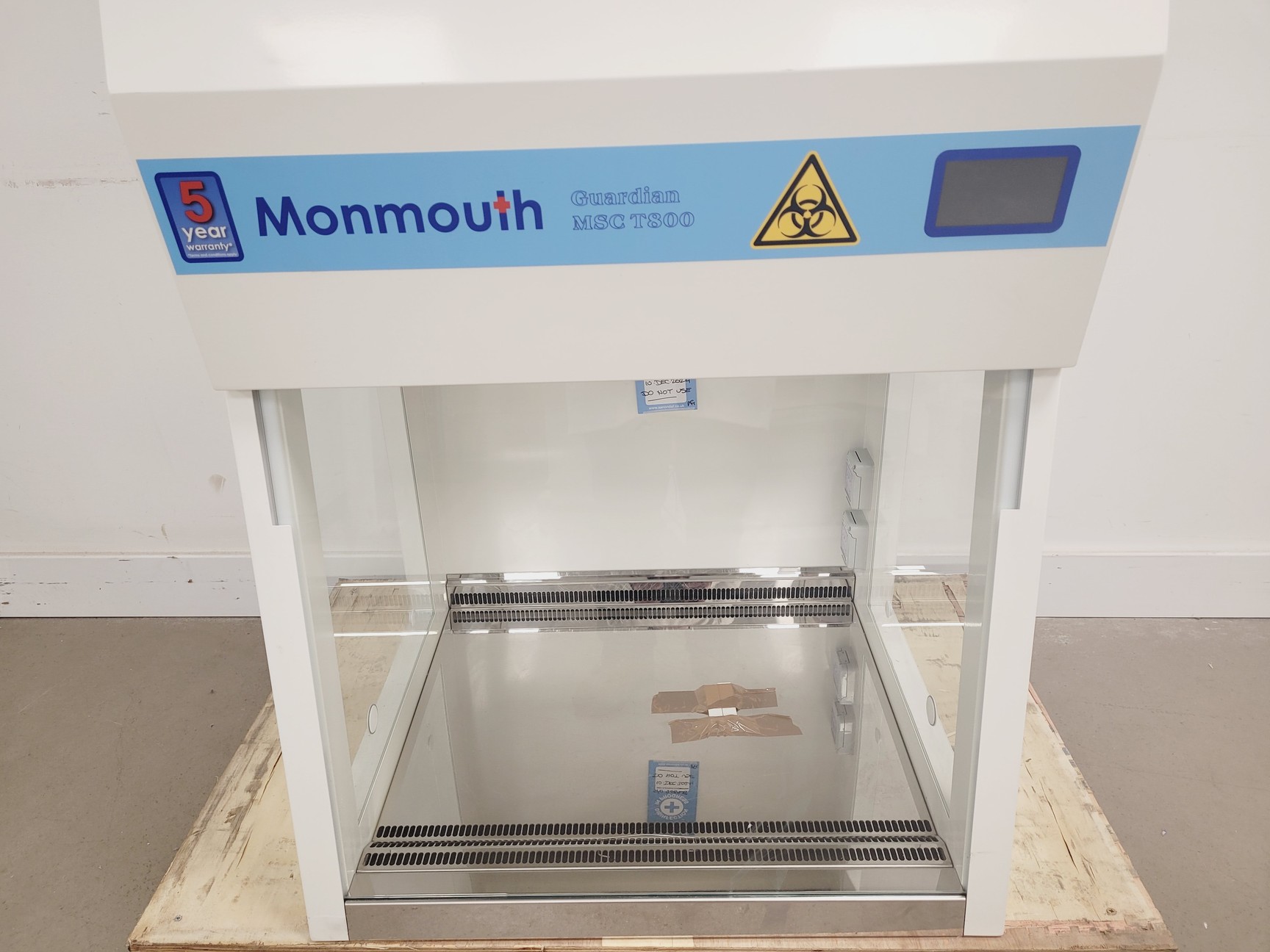 Image of Monmouth Guardian MSC T800 Fume Cabinets With Frame Lab