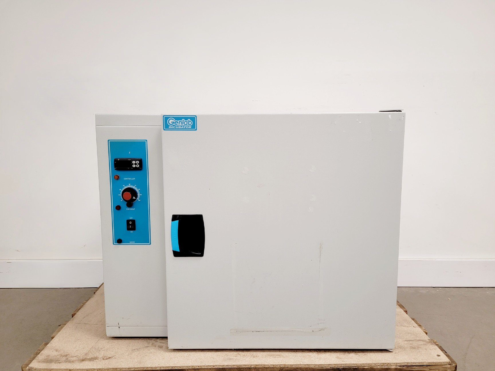 Image of GenLab Incubator Model-INC/150/F/DIG Lab