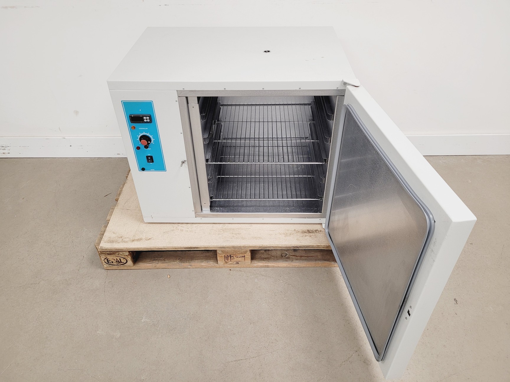 Image of GenLab Incubator Model-INC/150/F/DIG Lab
