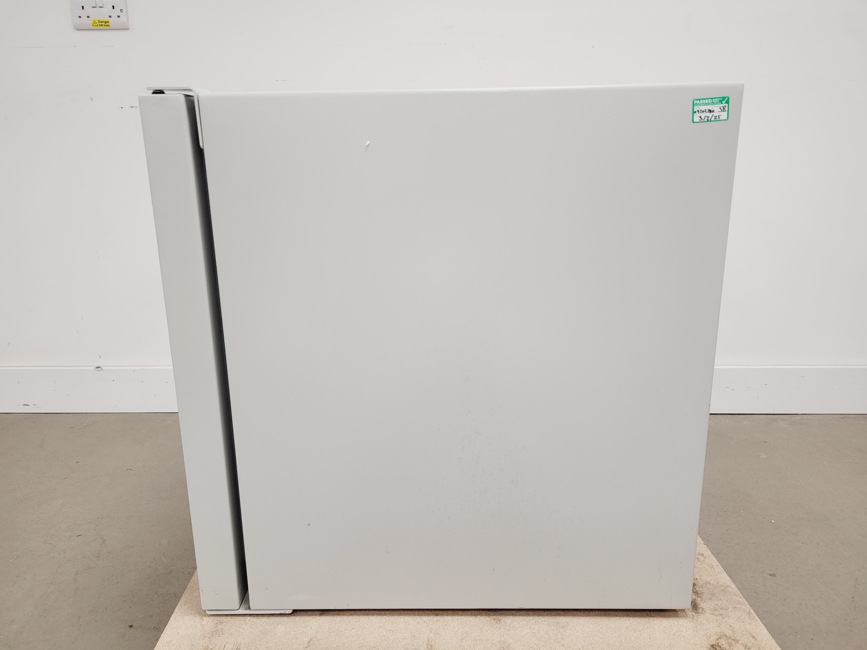 Image of GenLab Incubator Model-INC/150/F/DIG Lab