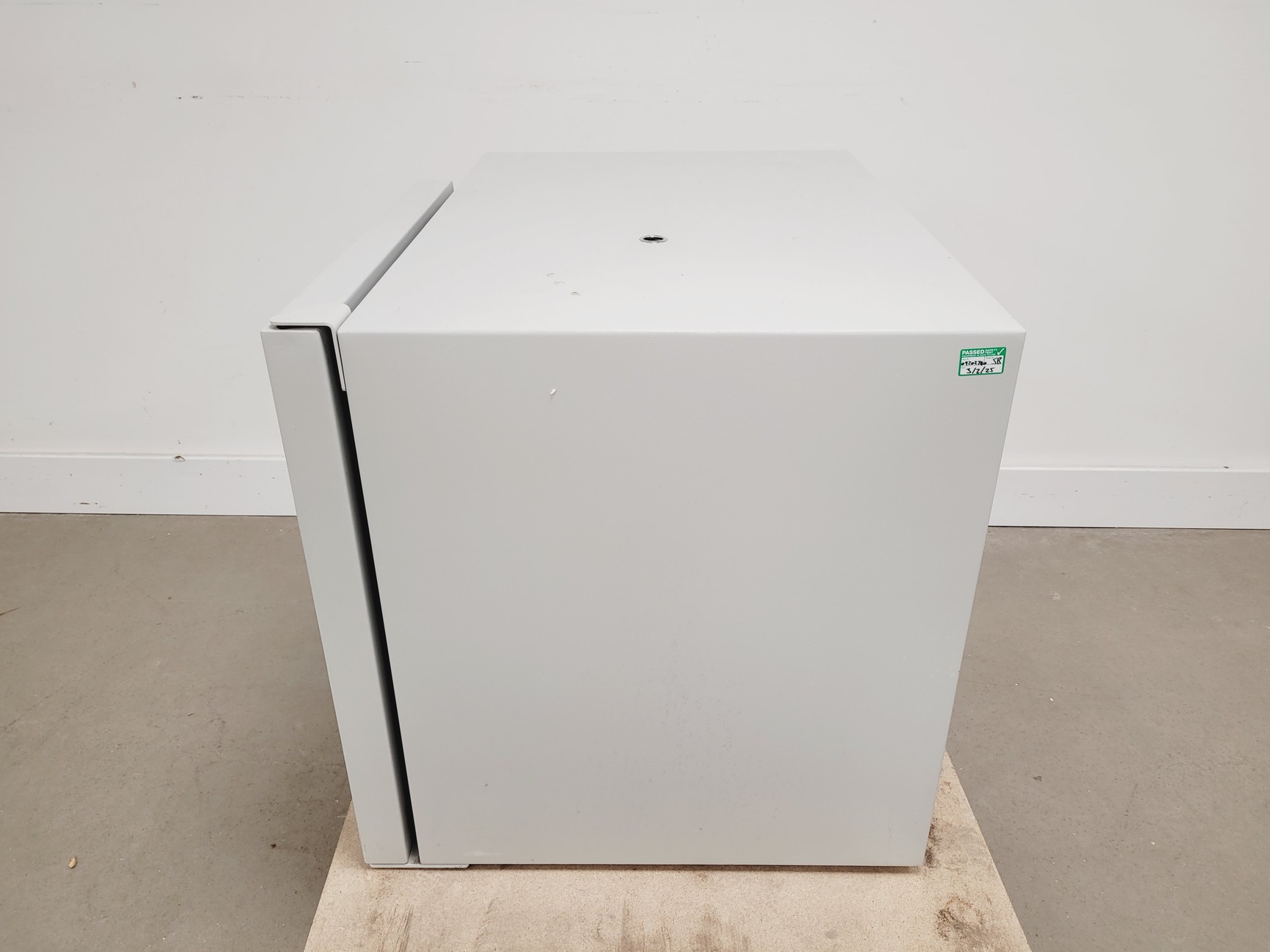 Image of GenLab Incubator Model-INC/150/F/DIG Lab