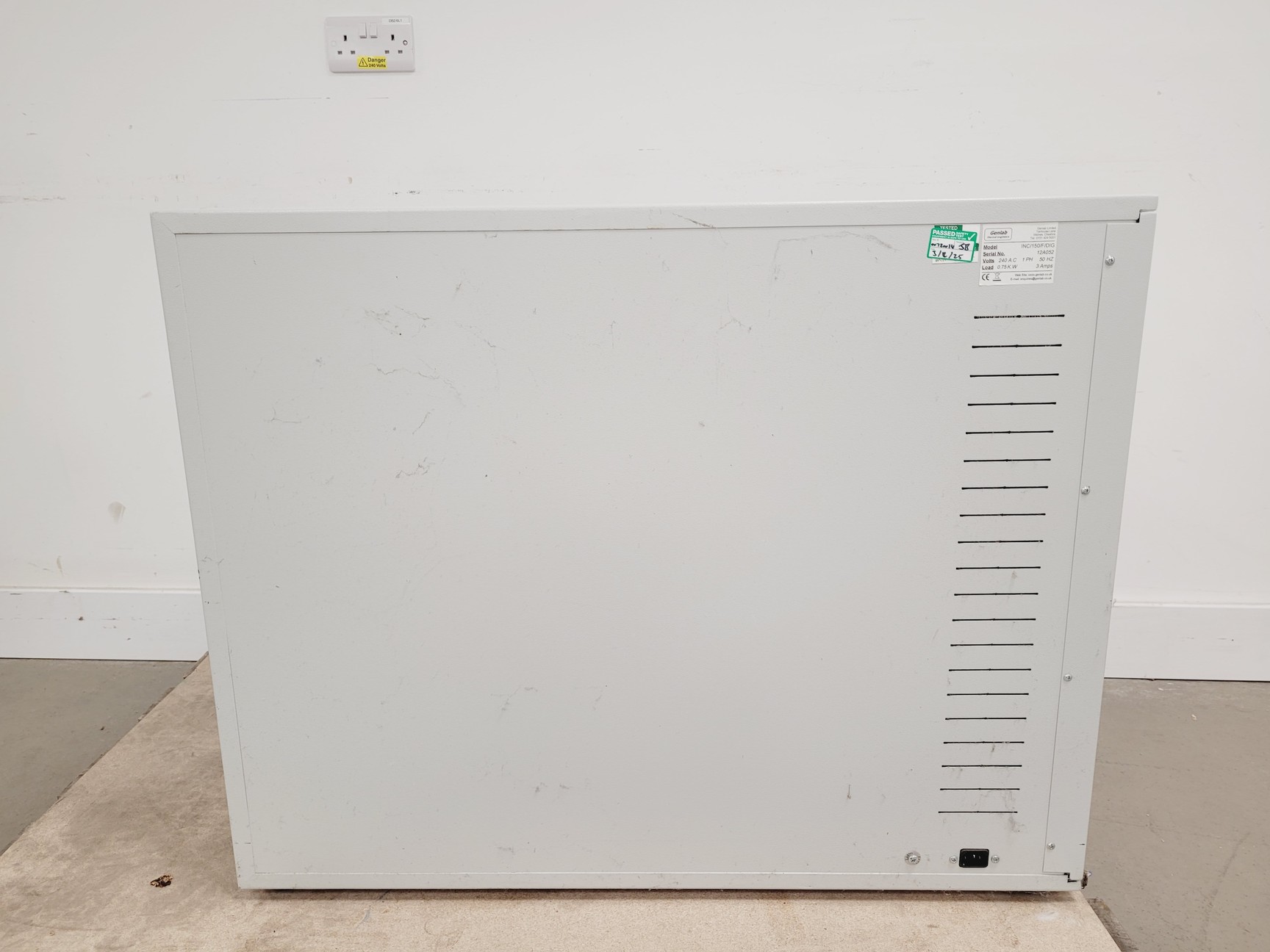 Image of GenLab Incubator Model INC/150/F/DIG Lab