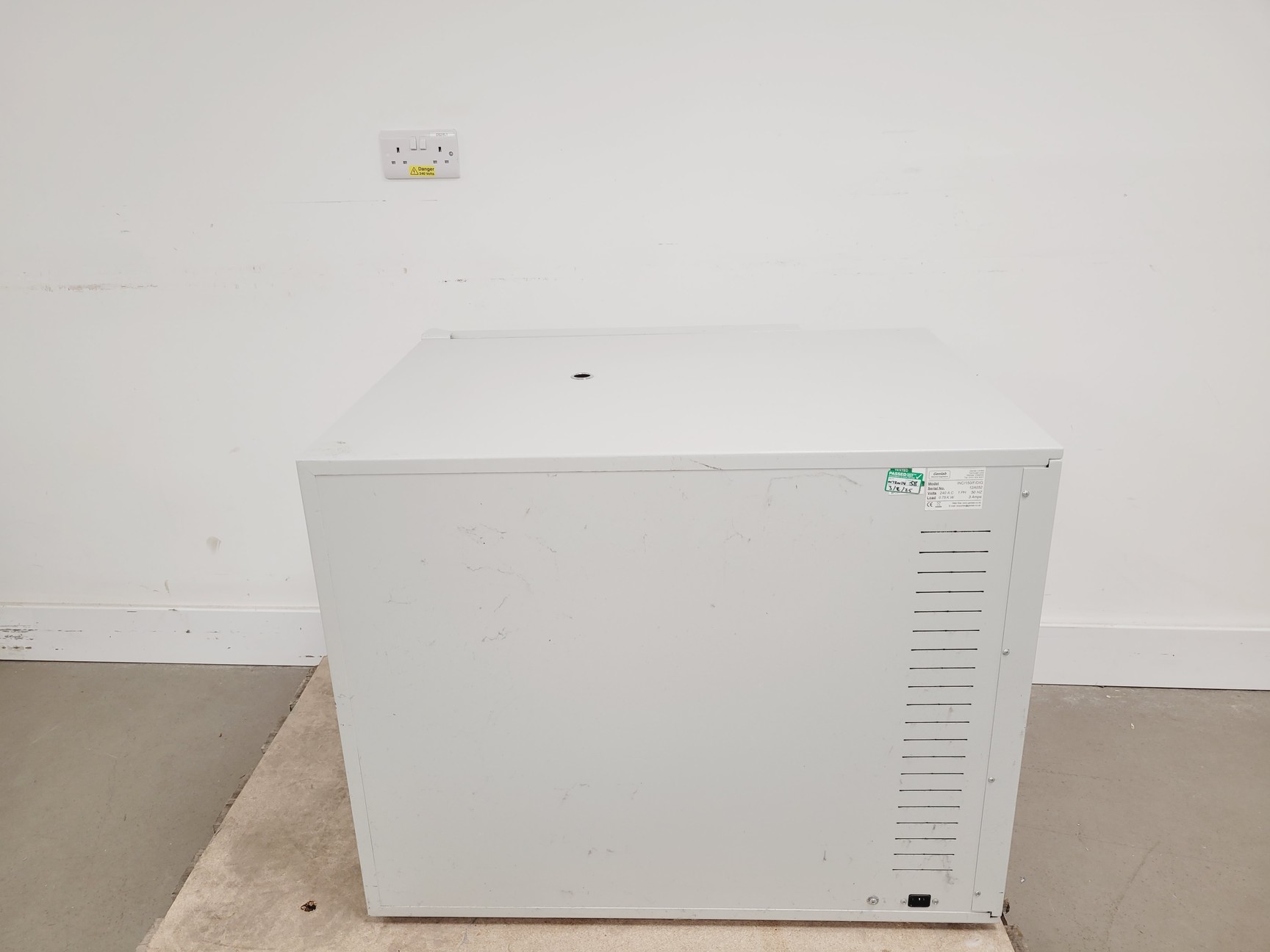 Image of GenLab Incubator Model INC/150/F/DIG Lab