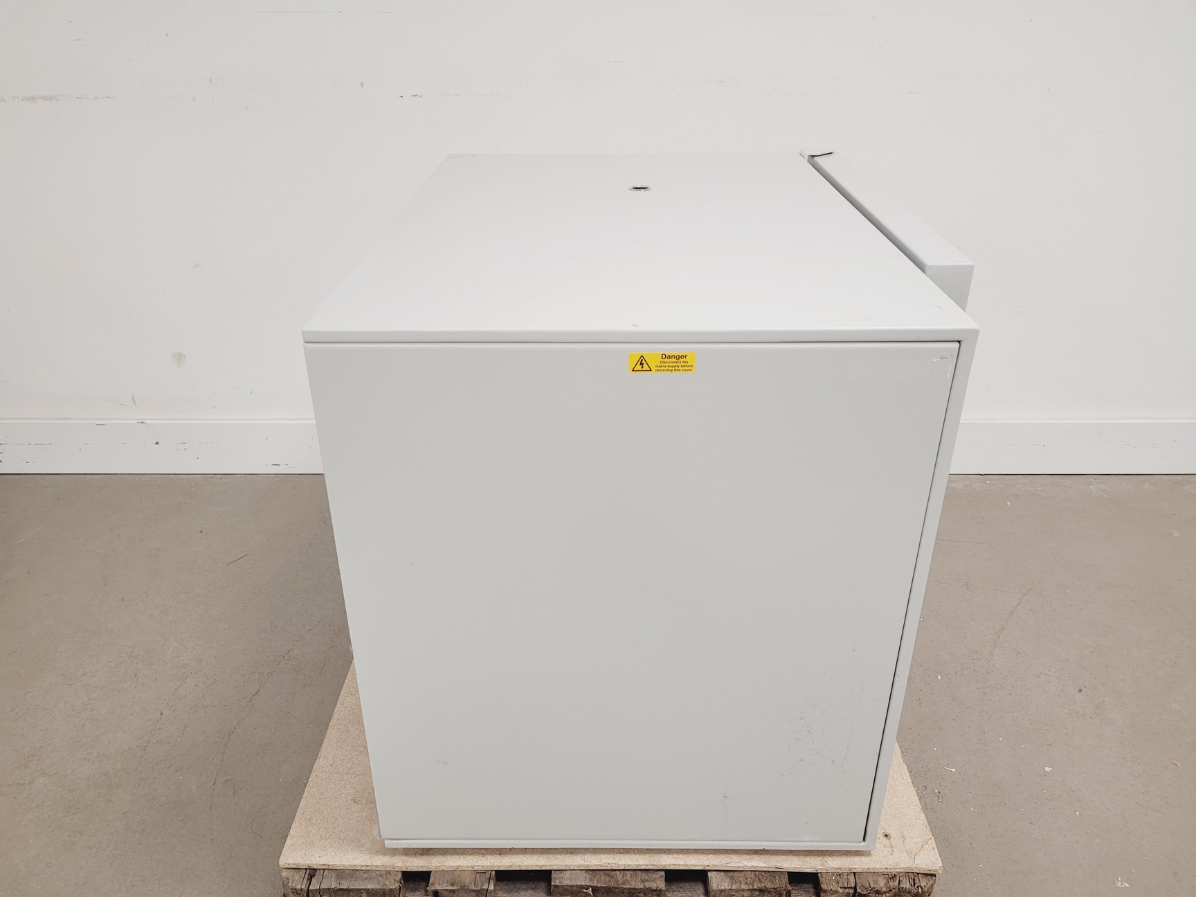 Image of GenLab Incubator Model INC/150/F/DIG Lab