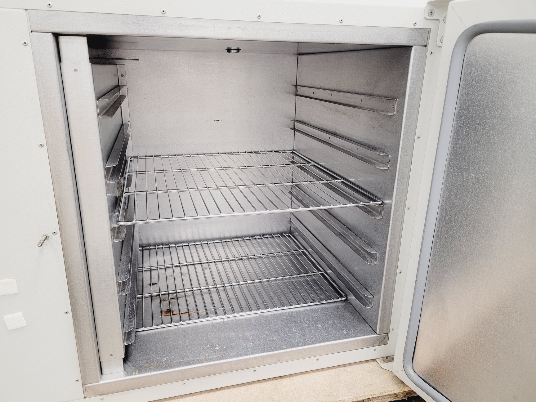 Image of GenLab Incubator Model INC/150/F/DIG Lab