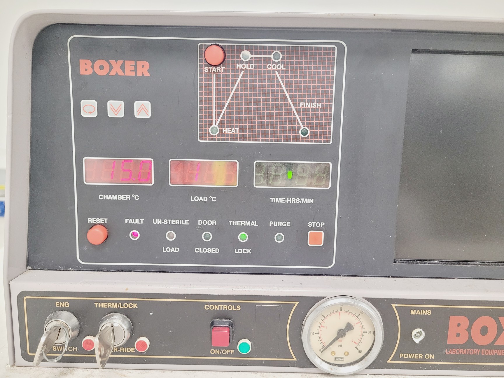 Image of Boxer 200/200L Autoclave Lab