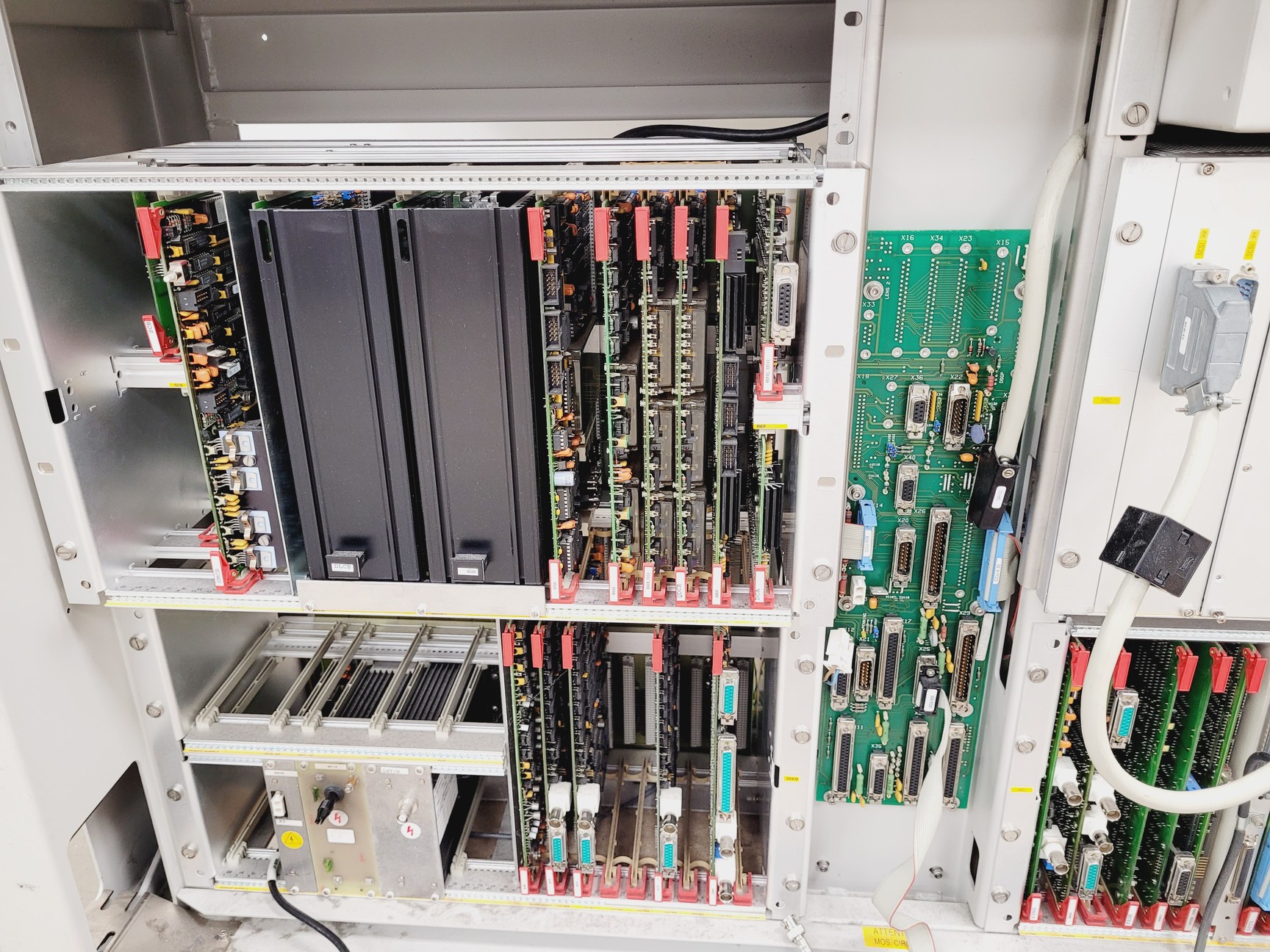 Image of FEI XL30 ESEM Scanning Electronic Microscope System Spares/Repair Lab