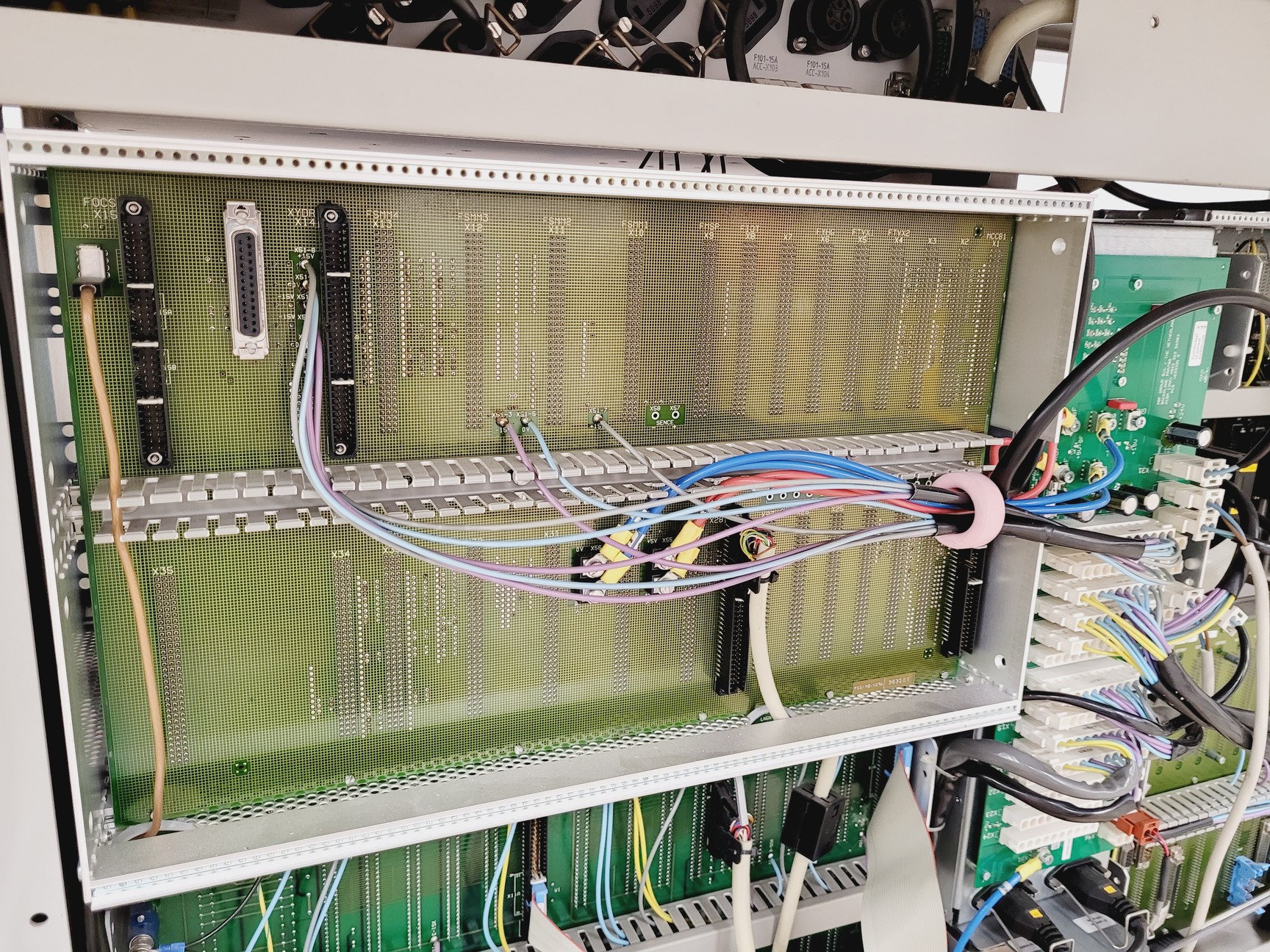 Image of FEI XL30 ESEM Scanning Electronic Microscope System Spares/Repair Lab