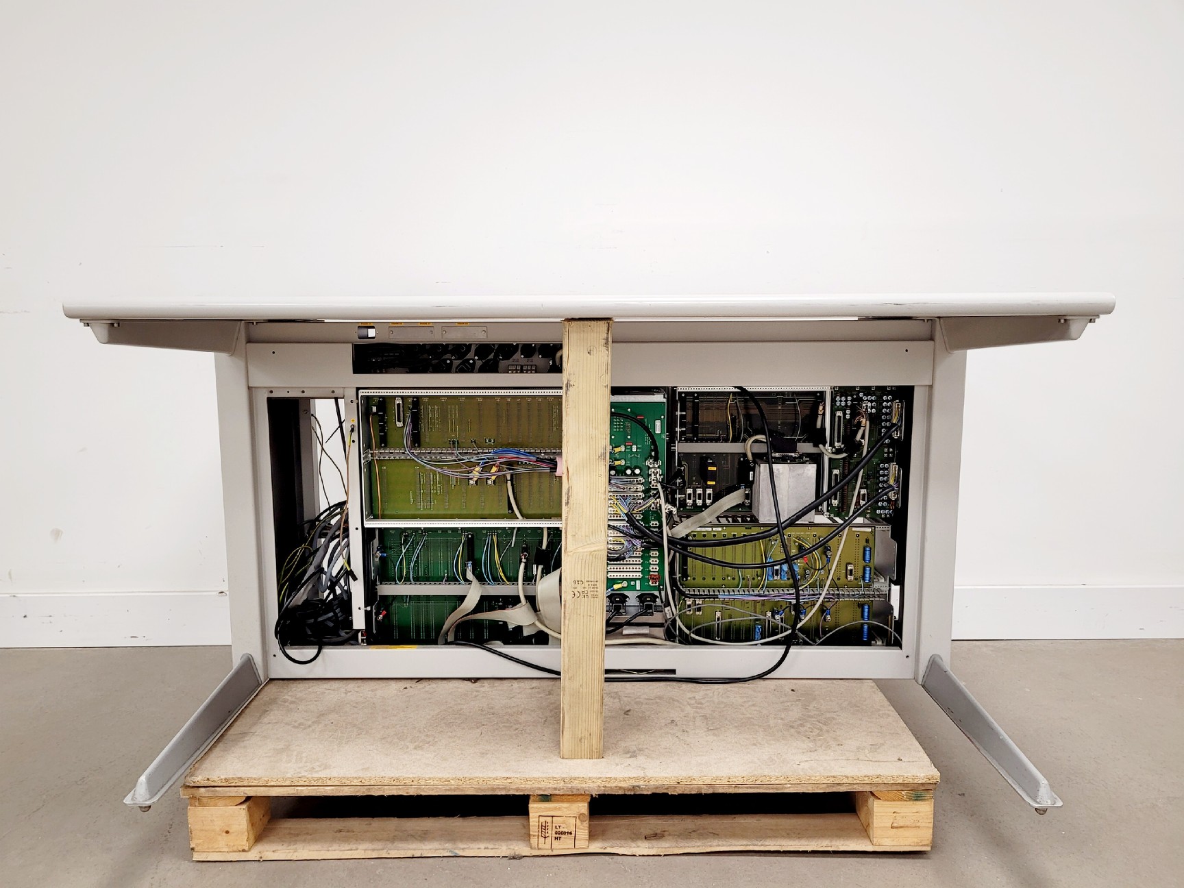 Image of FEI XL30 ESEM Scanning Electronic Microscope System Spares/Repair Lab