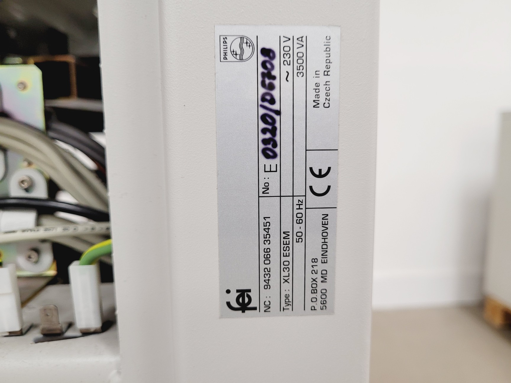 Image of FEI XL30 ESEM Scanning Electronic Microscope System Spares/Repair Lab