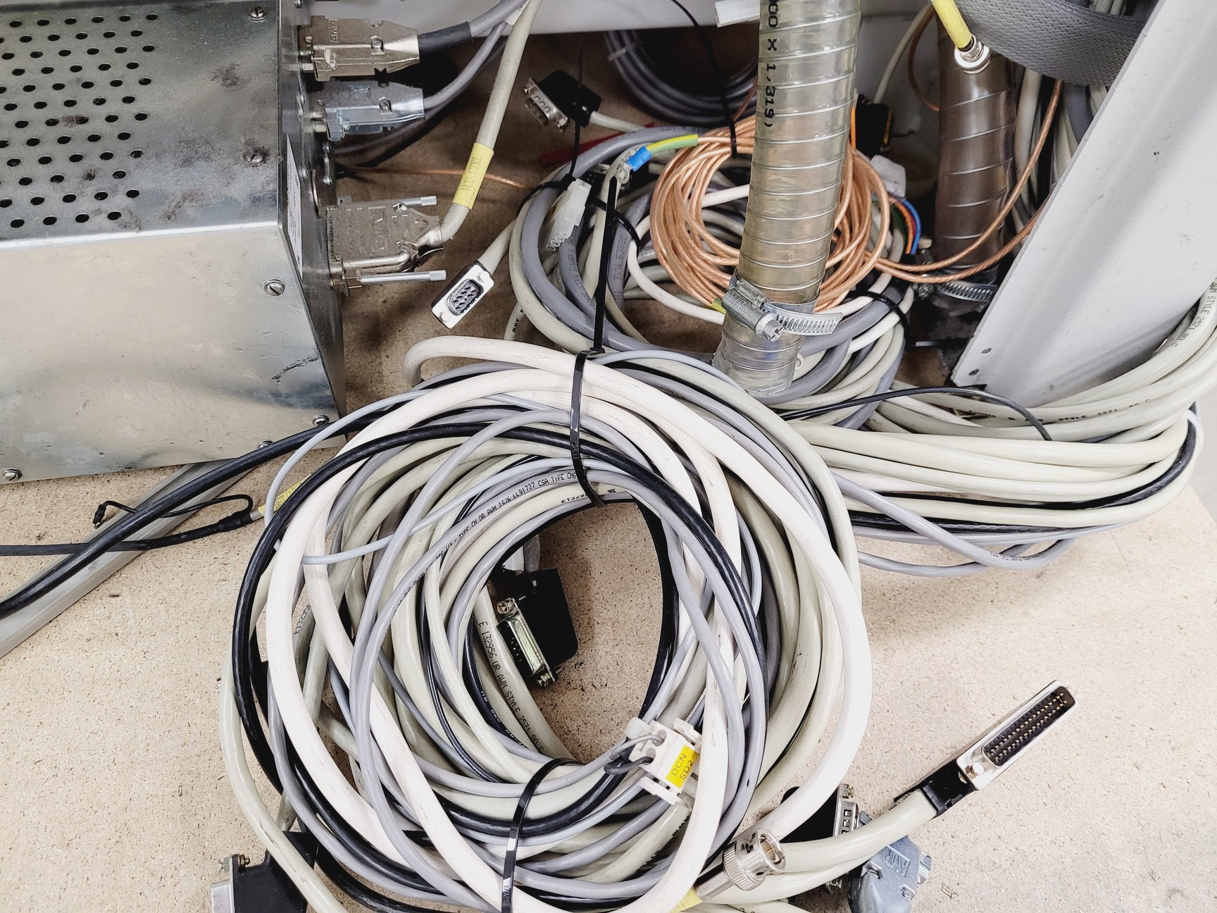 Image of FEI XL30 ESEM Scanning Electronic Microscope System Spares/Repair Lab