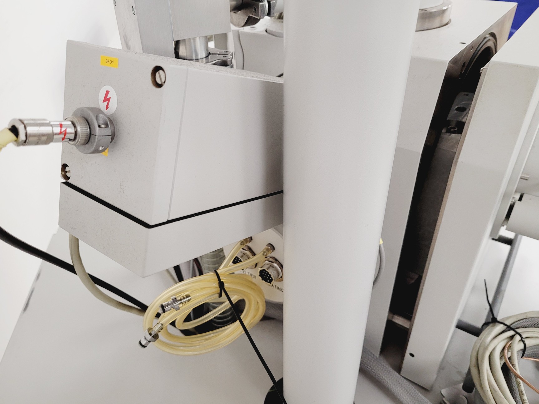 Image of FEI XL30 ESEM Scanning Electronic Microscope System Spares/Repair Lab