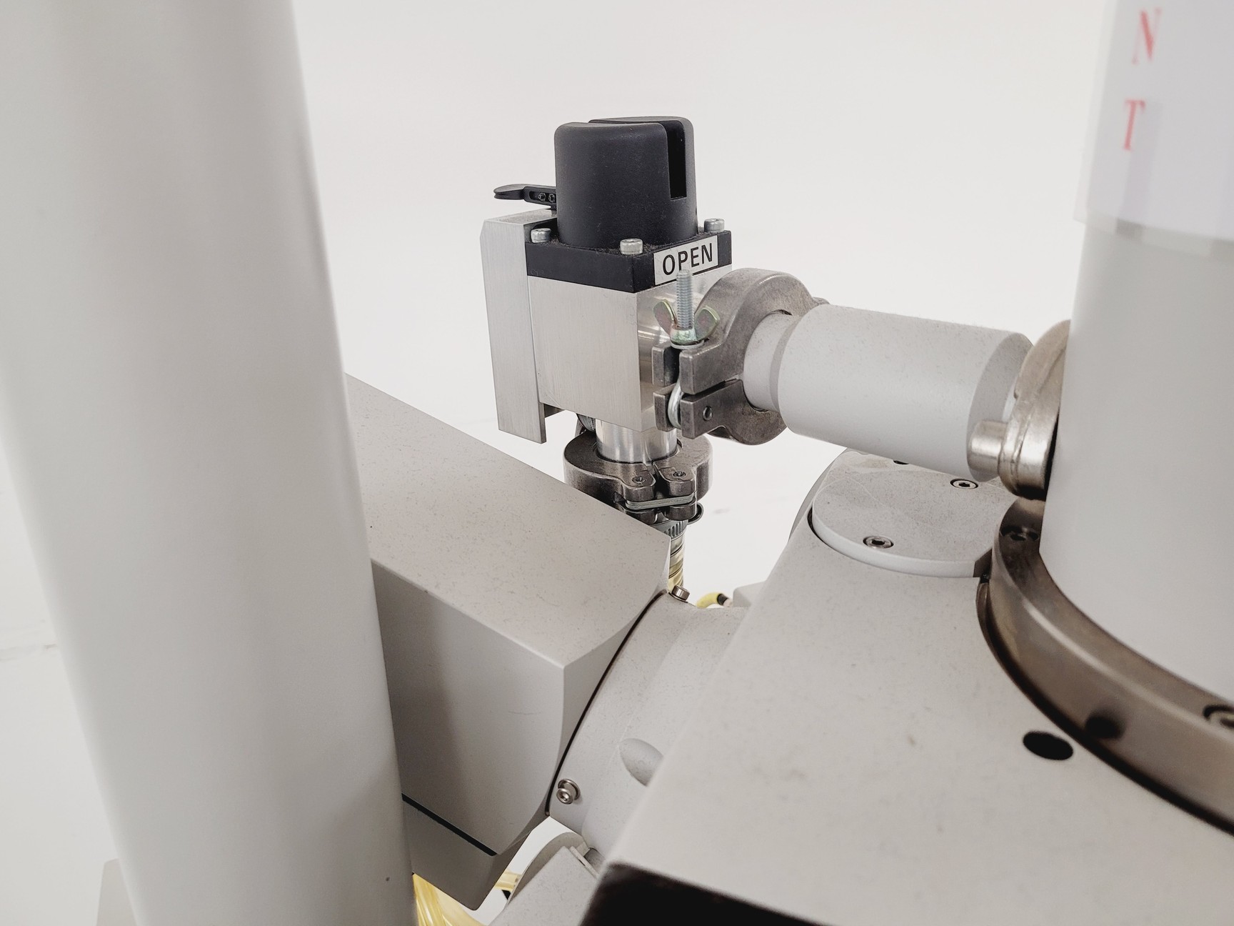 Image of FEI XL30 ESEM Scanning Electronic Microscope System Spares/Repair Lab