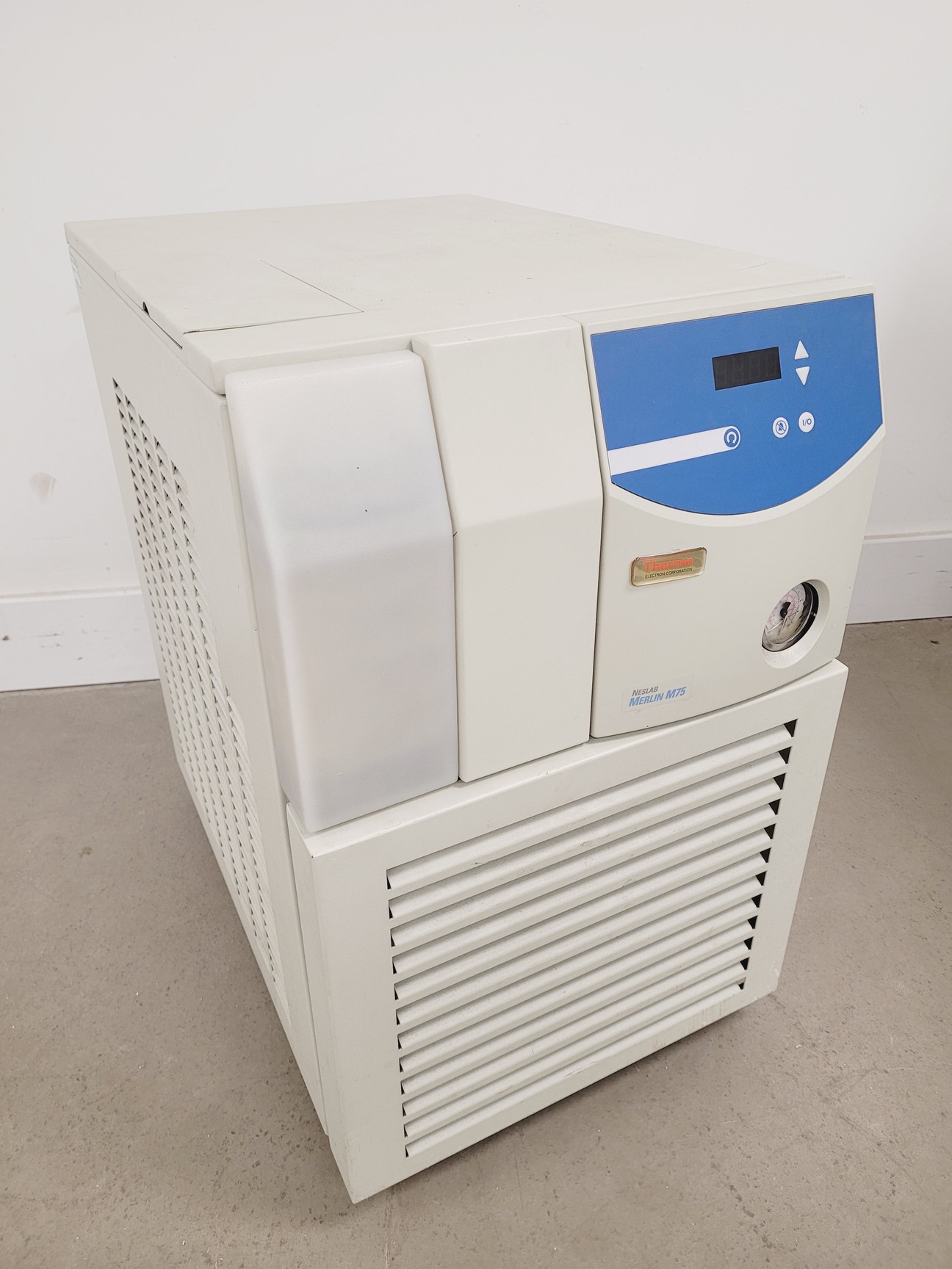 Image of Thermo Neslab Merlin M75 Recirculating Chiller Lab