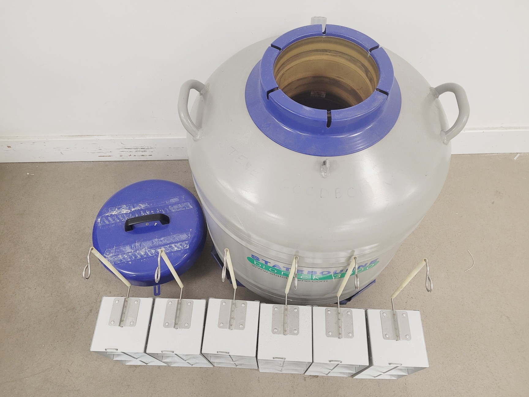 Image of Statbourne Biorack 3000 Liquid Nitrogen Sample Storage Dewar Lab