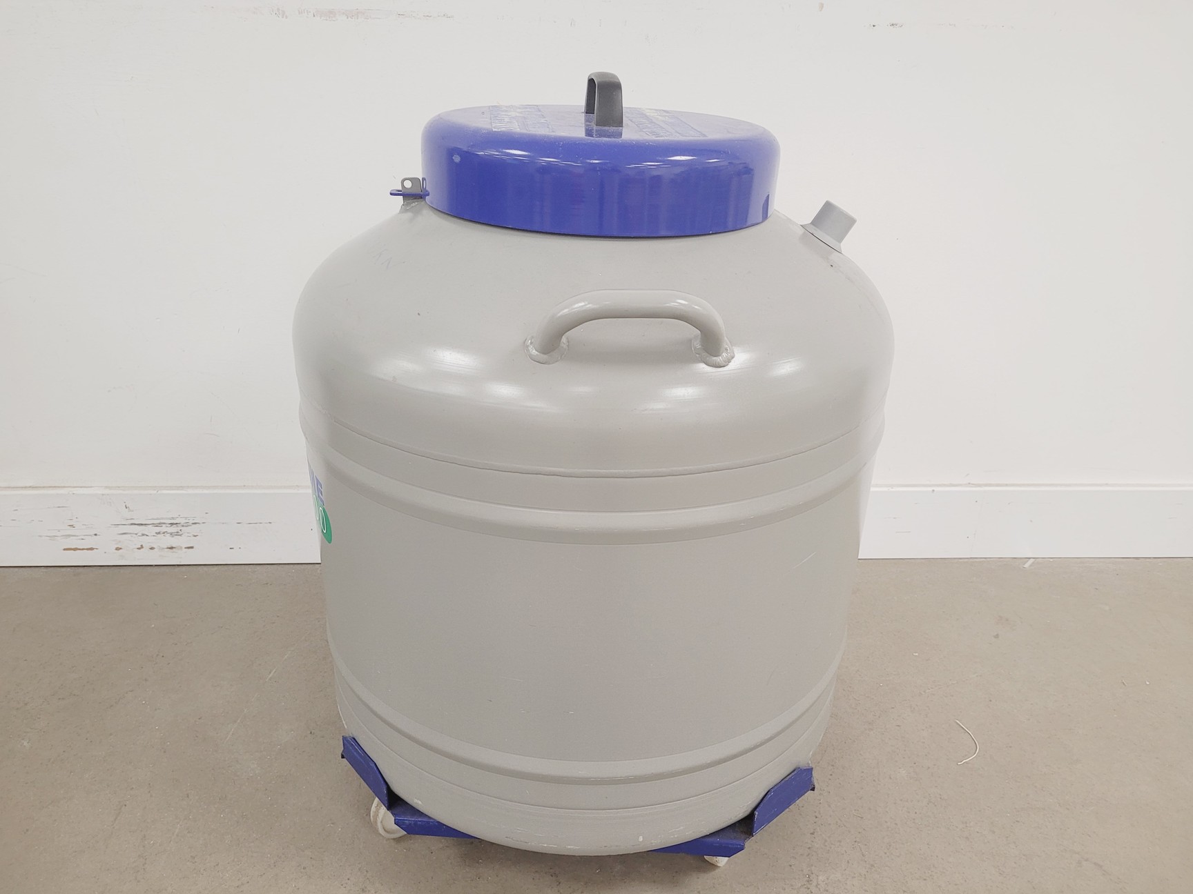 Image of Statbourne Biorack 3000 Liquid Nitrogen Sample Storage Dewar Lab