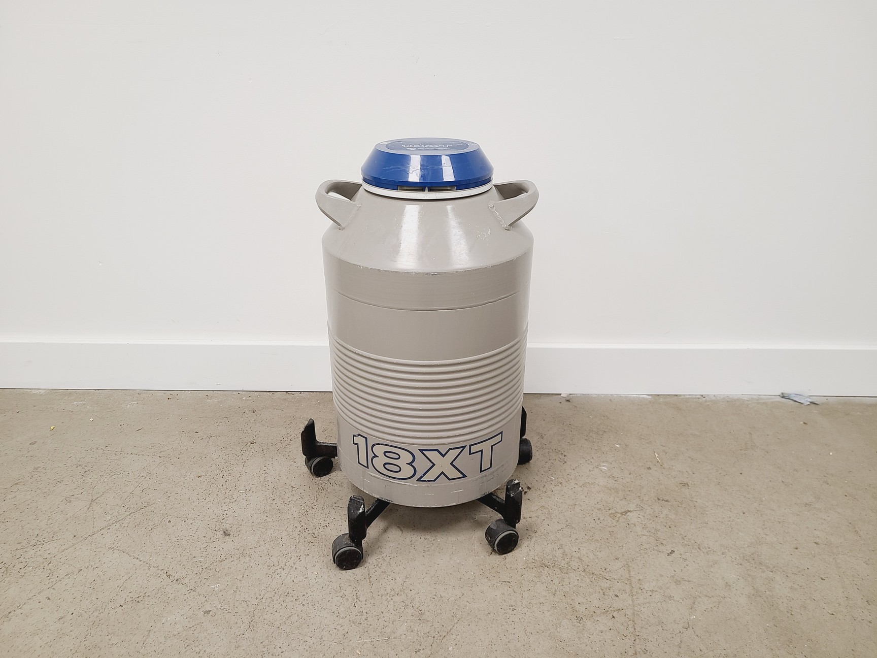 Image of Taylor-Wharton 18XT Nitrogen Dewar